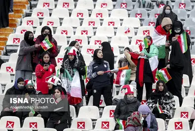 ورود زنان به ورزشگاه آزادی
