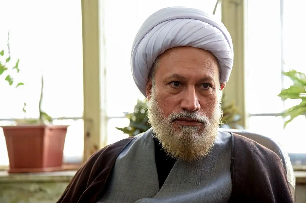 امام جمعه شیراز: سیزده بدر بیرون نروید؛ فکر کنید پدرتان را از دست داده‌اید
