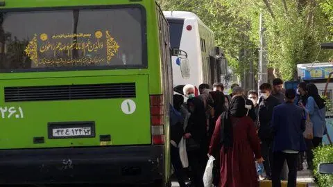 فیلم دلخراش از خرد شدن پای یک زن زیر اتوبوس+ببینید