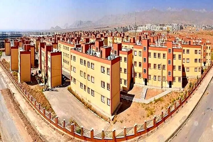 هشتگرد؛ خانه جدید مهاجران