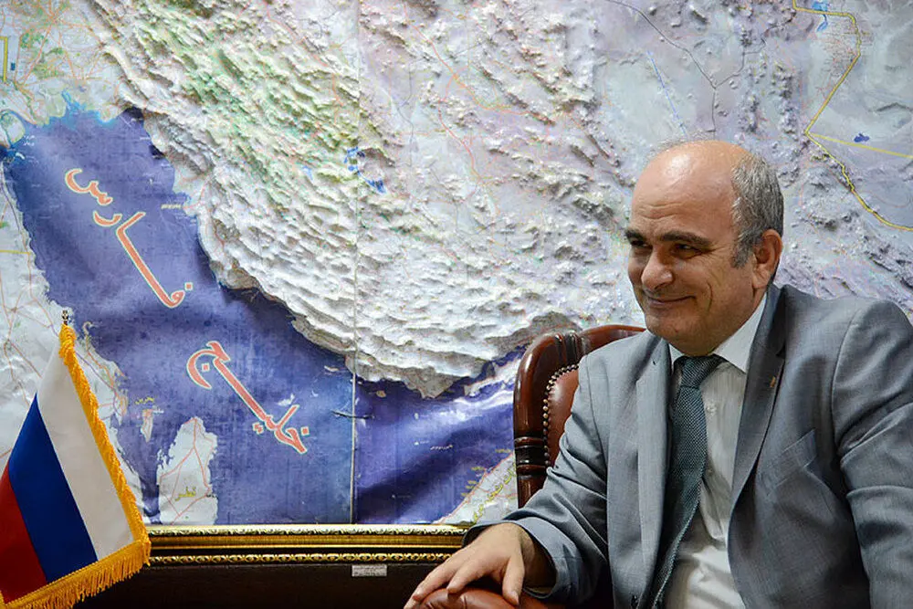 غرب می‌خواهد همجنس‌بازی و چیزهای کثیف را به ایران بیاورد