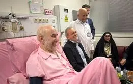 عکس/عیادت مسعود پزشکیان از سید محمد خاتمی در بیمارستان‌