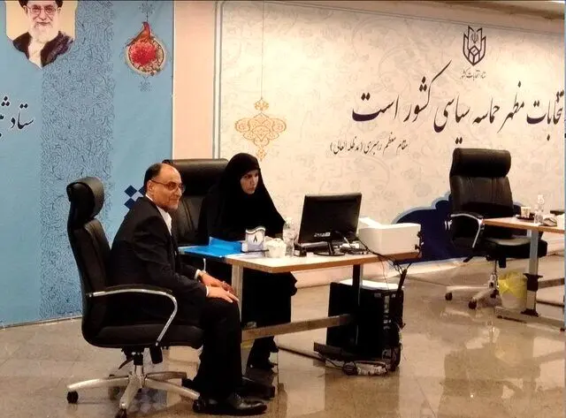 وحید حقانیان چهره پرنفوذ دفتر رهبری پس از نامزدی در انتخابات:از مغز نظام گذر می کنم

