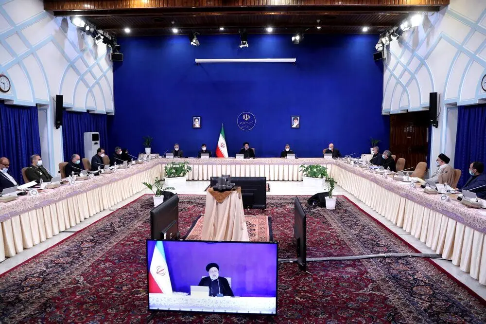 پاسخ رئیسی به انتقادها: تیم اقتصادی دولت هماهنگ است
