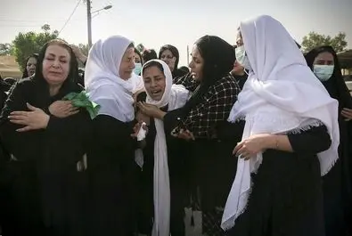 تشییع پیکر  دو برادر جان باخته  بهبهانی