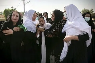 تشییع پیکر  دو برادر جان باخته  بهبهانی