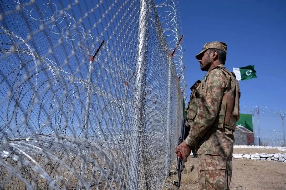 درگیری طالبان و نیروهای پاکستانی در نقاط مرزی کنر و ننگرهار