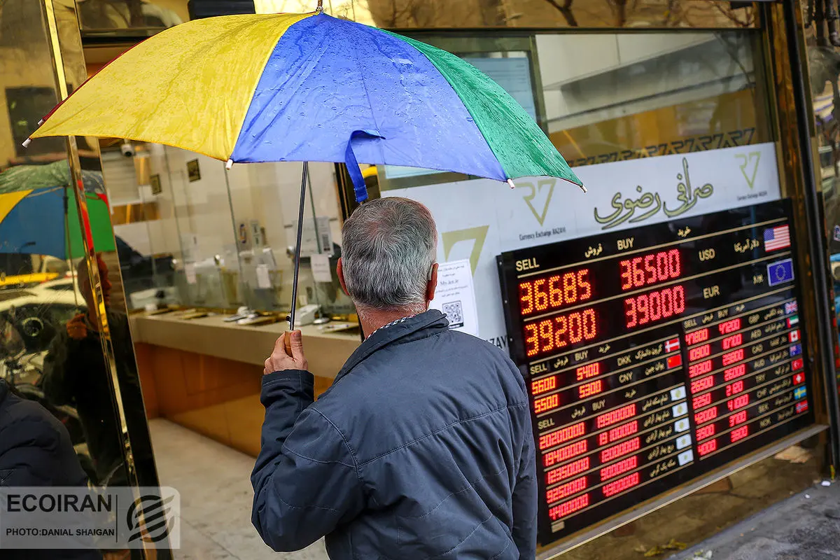 جدال جنگی بر سر قیمت دلار در تهران