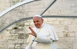 اولین تصویر از پیکر پاپ فرانسیس منتشر شد + عکس