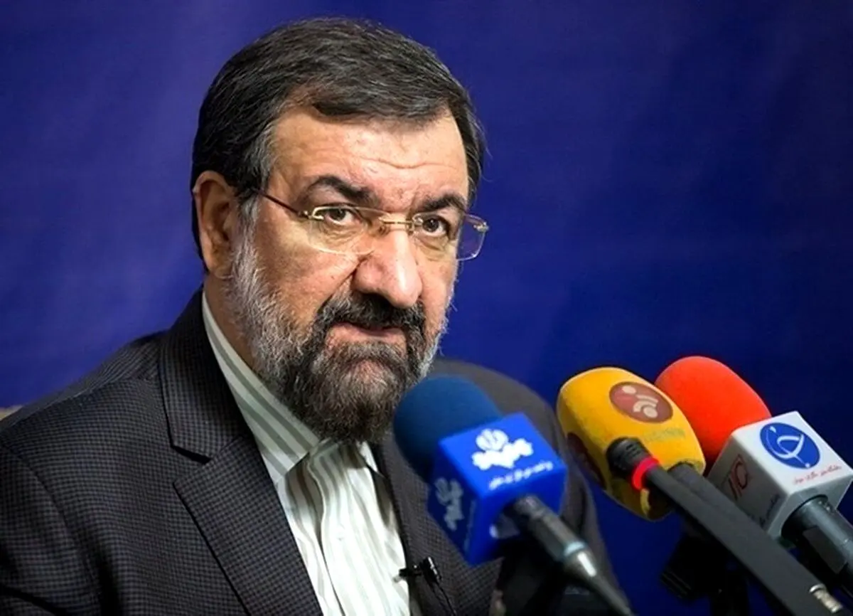 پیشنهاد محسن رضایی به مردم آمریکا:دست دو آدم زنجیری را ببندید