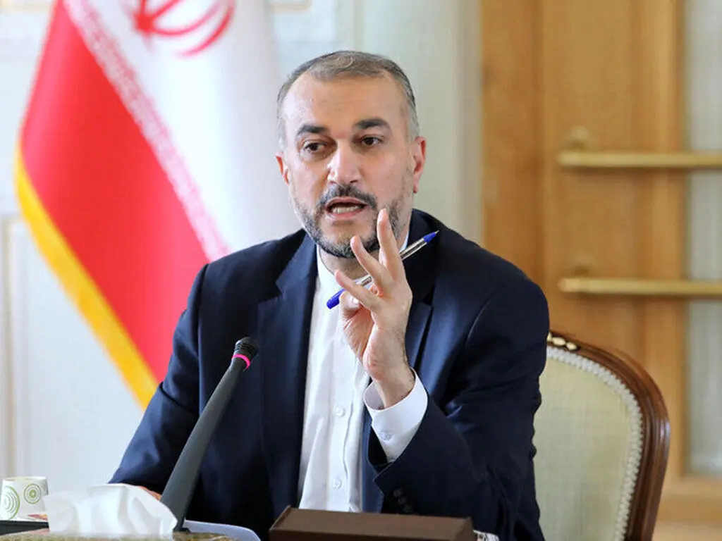 استیضاح وزیر امور خارجه درمجلس مطرح نیست