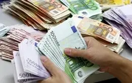 دلار بعد از بازگشت تحریم‌ها چقدر گران می‌شود؟