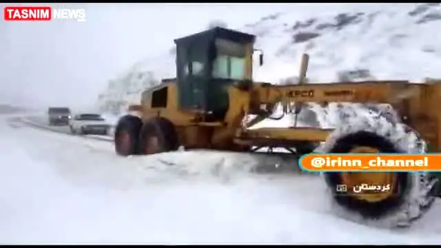 نقاط مختلف ایران، برفی و بارانی شد