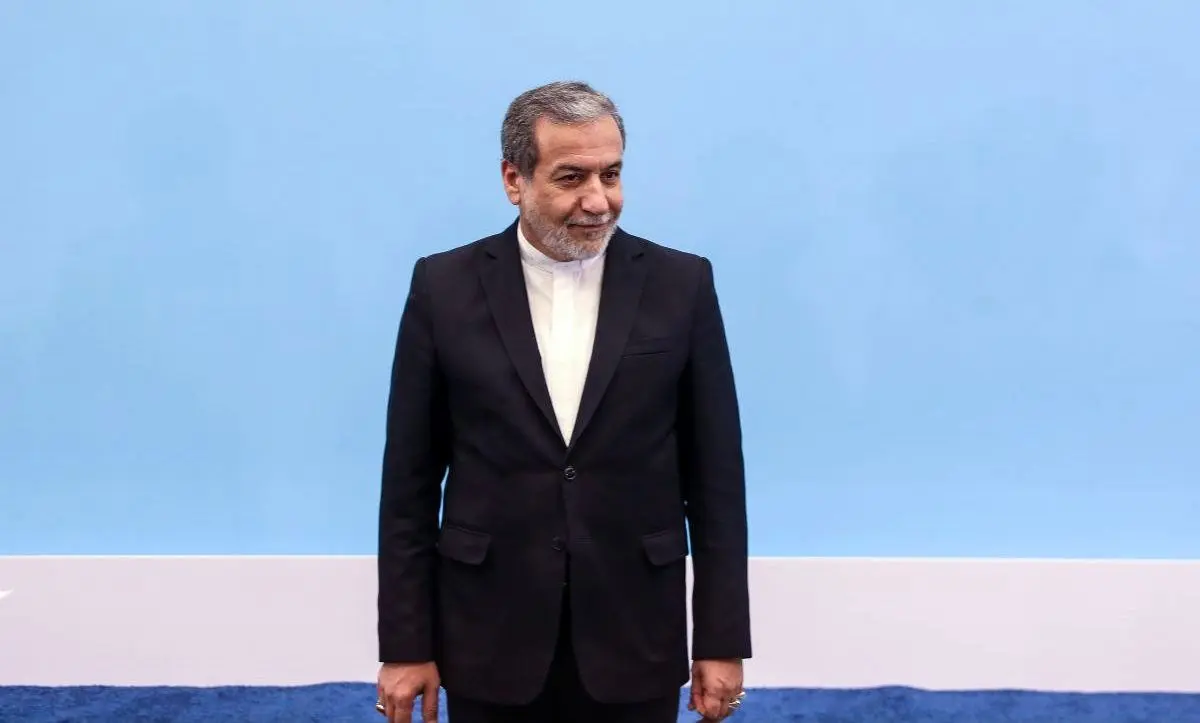 عراقچی در ۶۳ سالگی پدر شد

