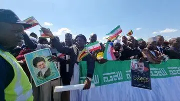 گریه دختران زیمبابوه‌ای گروه سرود سلام فرمانده برای دیدن رئیسی / ایسنا نوشت