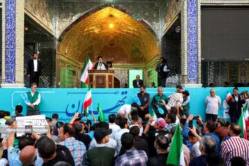 خط و نشان تند رئیسی ؛ این بانک‌ها منحل می‌شوند
