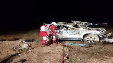 سقوط مرگبار خودرو ساینا از روی پل در سمنان