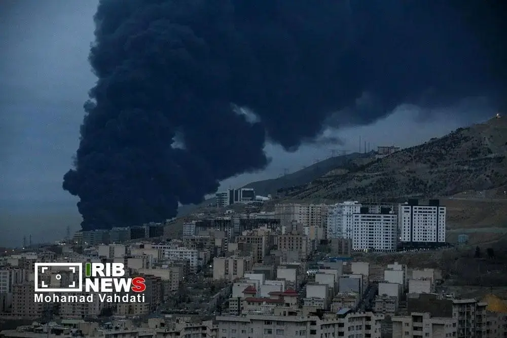 تصاویر تازه و آخرالزمانی از انبار نفت شهران

