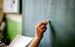 ۴ واریزی مهم به حساب معلمان و فرهنگیان بازنشسته در خردادماه + زمان پرداخت