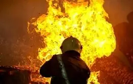 انبار کارخانه میهن آتش گرفت