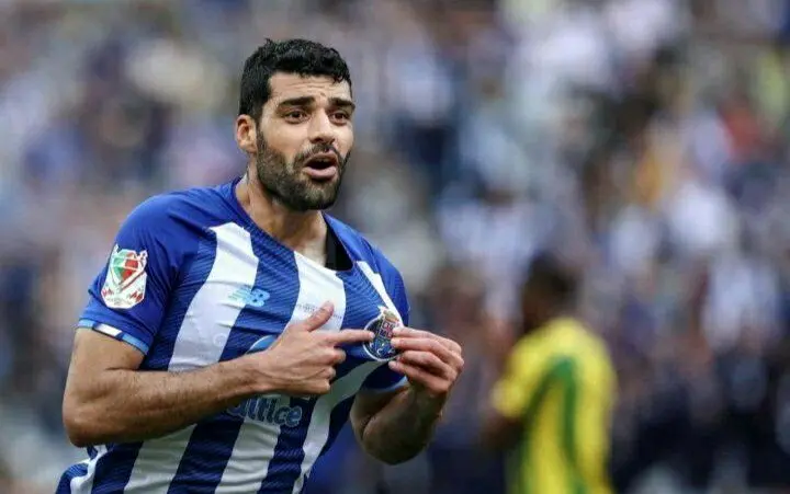 علت ناراحتی طارمی چیست؟