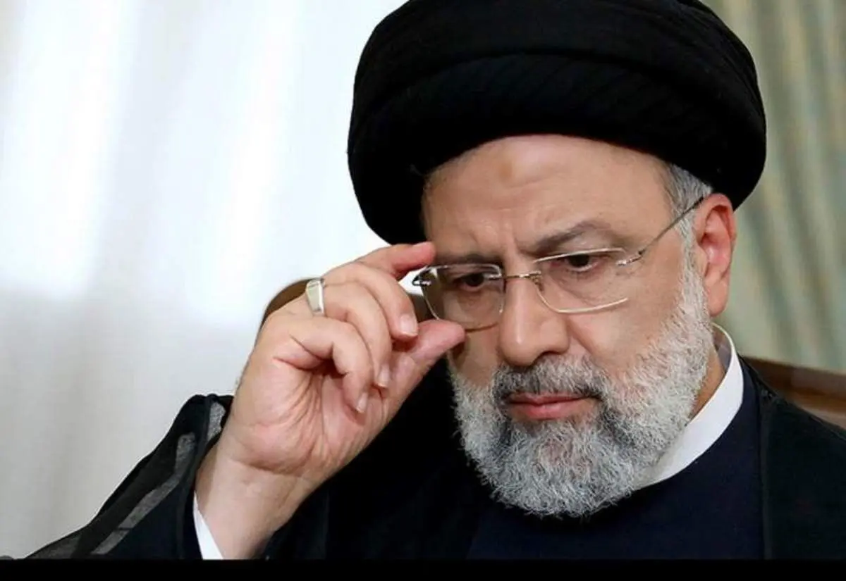 سخنان  عجیب دختر رییسی درباره آمدن ملائکه بر سر مزار پدرش+فیلم