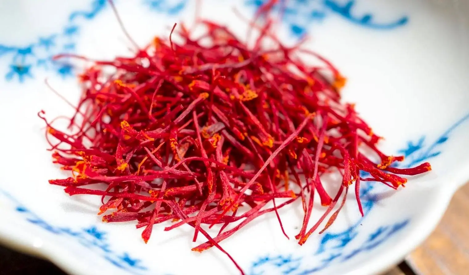 طلای سرخ ارزان شد

