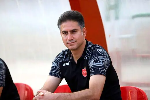 حمید مطهری قراردادش را امضا کرد