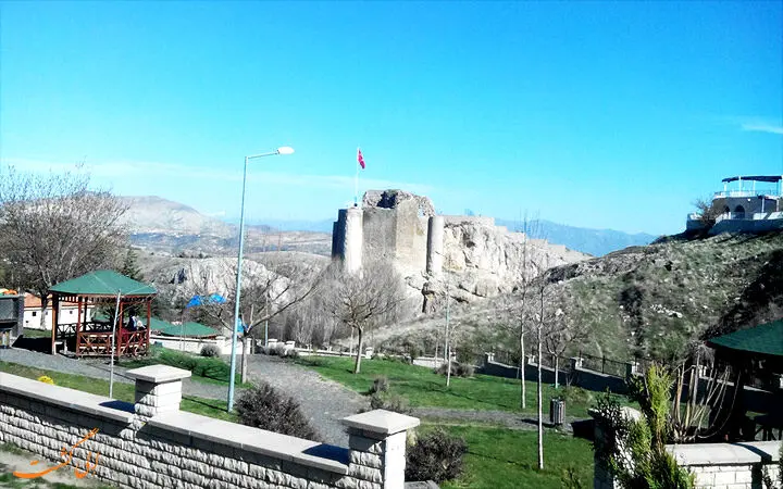 اینجا شهر بدون کولر ایران است/ در این شهر کسی کولر ندارد 
