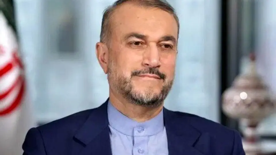 لحظه وداع امروز خانواده شهید حسین امیرعبداللهیان با پیکر وزیر خارجه ایران+ فیلم
