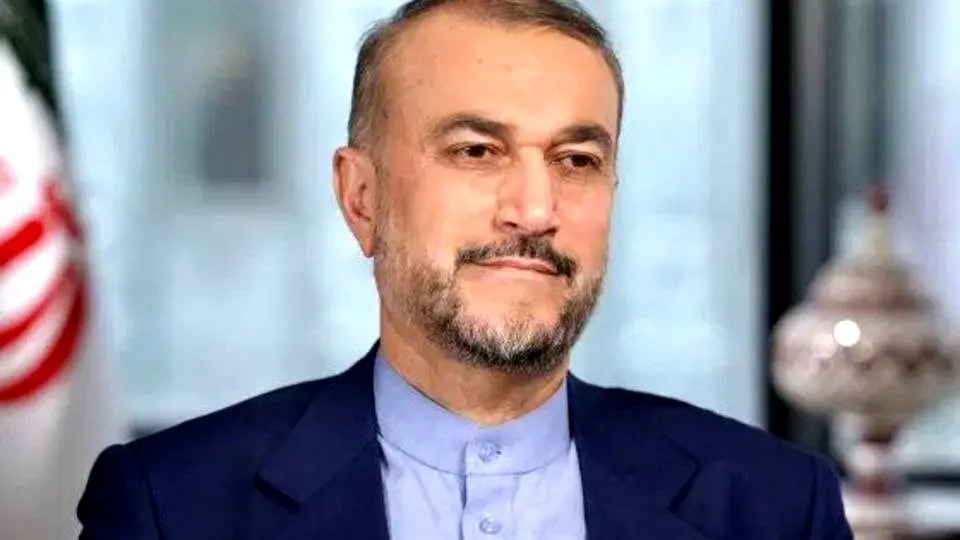 لحظه وداع امروز خانواده شهید حسین امیرعبداللهیان با پیکر وزیر خارجه ایران+ فیلم