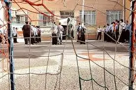 پدیده  خرید و فروش و مبادله دانش‌آموز در مدارس دولتی و غیر دولتی 