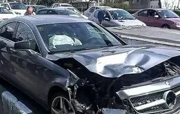 ضرر چند میلیاردی صاحب بنز CLS به هنگام حمل خودرو +عکس