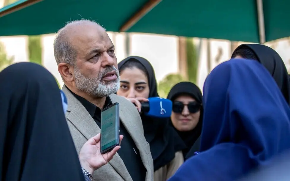 آقای وزیر کشور؛ این ابهام انتخابات 1402 را حتما رفع کنید 
