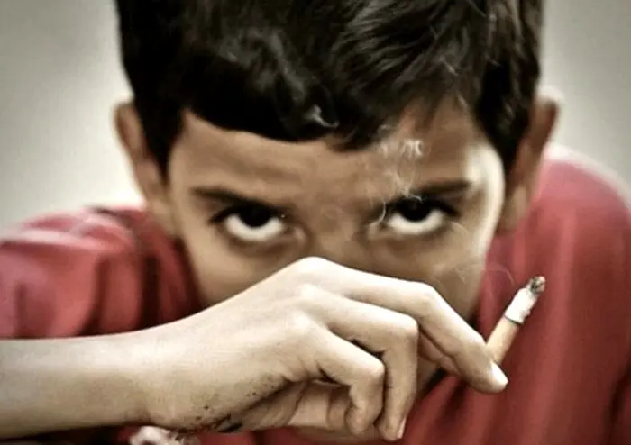 بساط ساقی‌ها به مقابل دبیرستان‌ها رسید!
