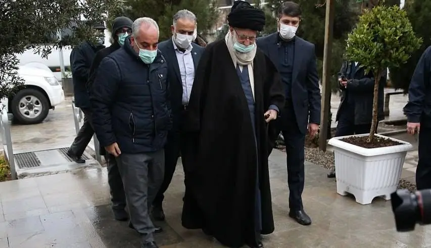 حضور رهبر انقلاب بر سر مزار دو تن از شهدای هواپیمای اوکراینی + اسامی