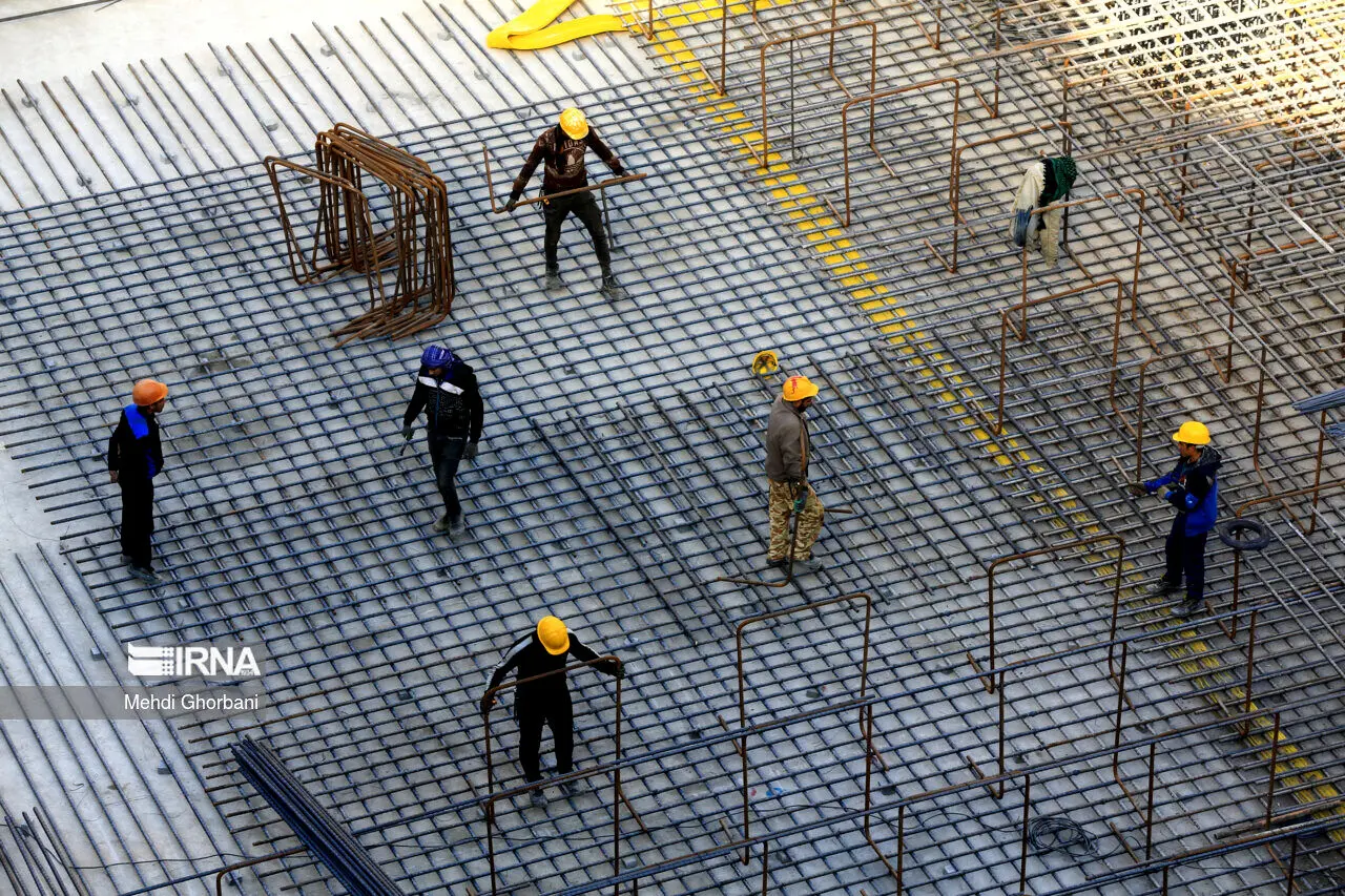 کارگران امروز دو روز حقوق می گیرند