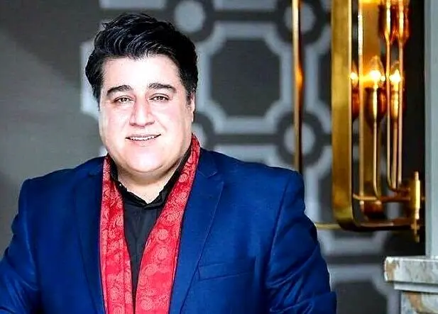 عکس سلفی عاشقانه خواننده معروف ایرانی و همسرش