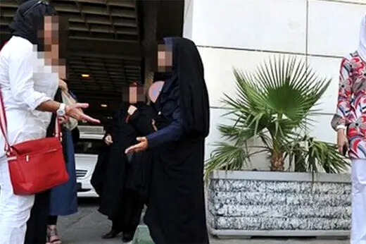 دلایل جالب مخالفت یک روزنامه با رفراندوم حجاب!