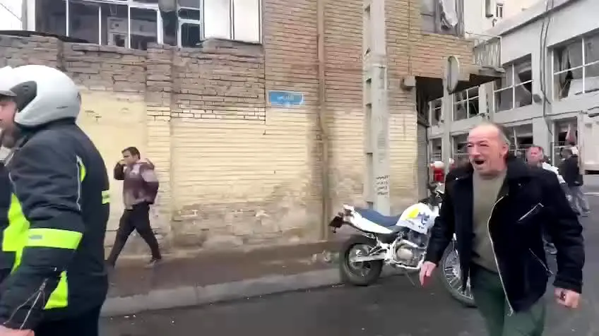 تصاویر حمله هوایی به منطقه جوادیه تهران
