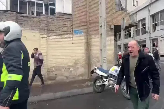 تصاویر حمله هوایی به منطقه جوادیه تهران
