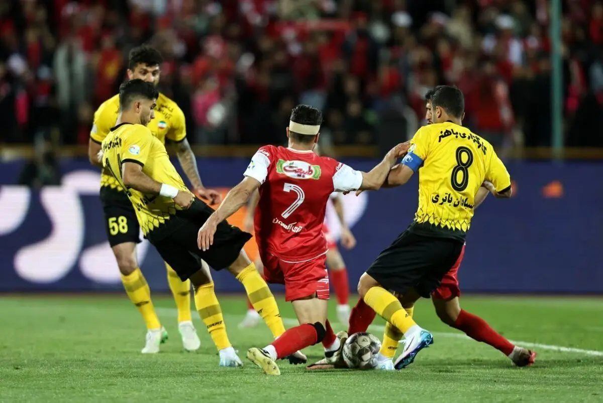 پنجمین ضربه سپاهان به پرسپولیس در این فصل!