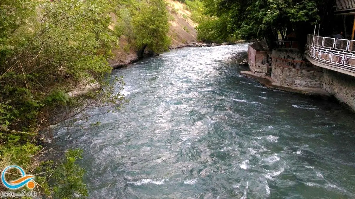 سرمای شدید در تهران و البرز/ رودخانه کرج یخ بست + فیلم