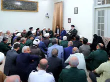 رهبر انقلاب :حرکت مدافعان حرم ایران و منطقه را نجات داد

