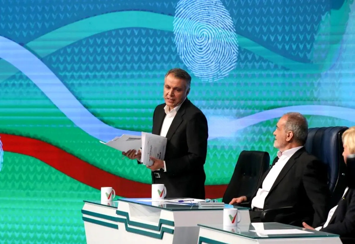 شکایت ستاد مسعود پزشکیان از برخورد مجری میزگرد فرهنگی با محمد فاضلی  / ویدئو 

