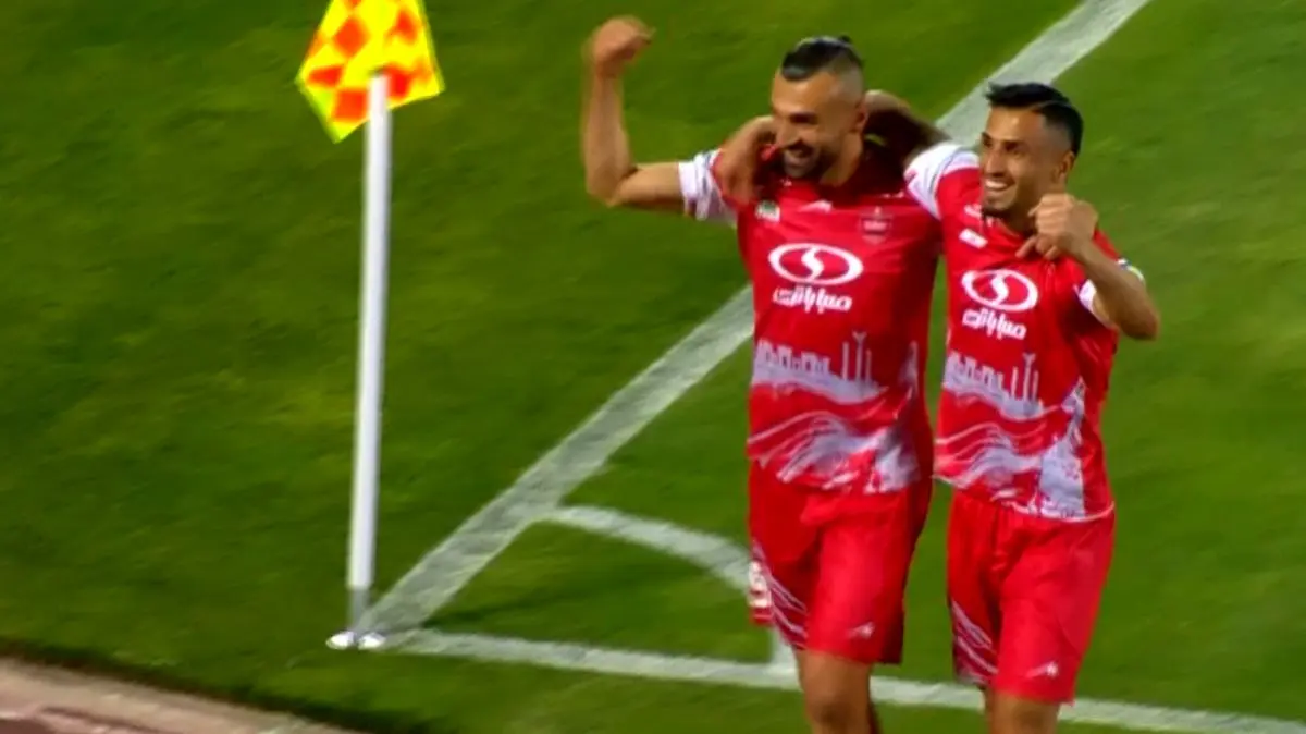 پرسپولیس یک قدم به قهرمانی نزدیک شد /پرسپولیس ۲-ملوان ۰