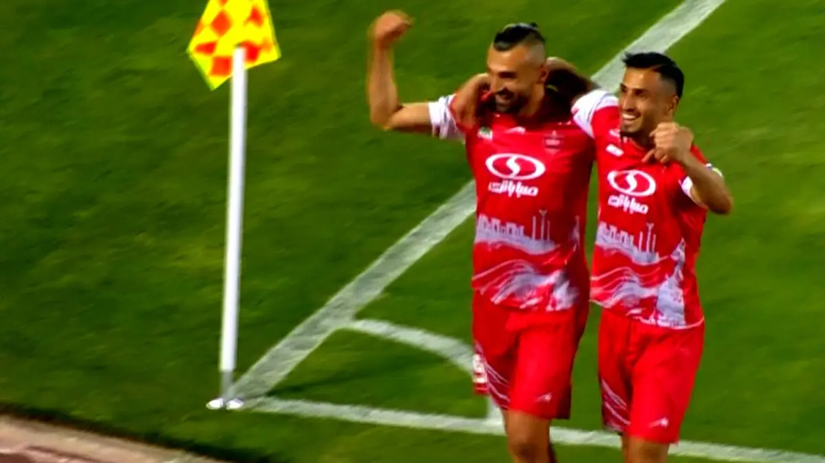 پرسپولیس یک قدم به قهرمانی نزدیک شد /پرسپولیس ۲-ملوان ۰