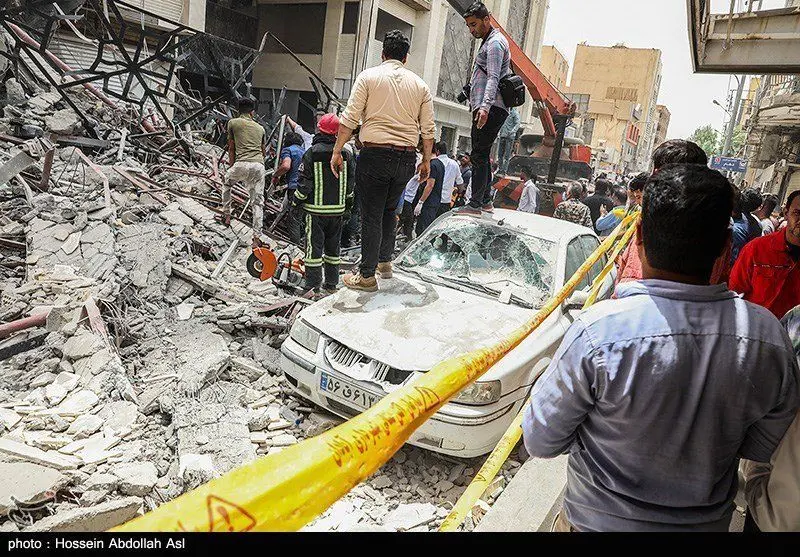 ادای احترام نیروی انتظامی برای آبادان + فیلم