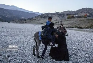 تحصیل دانش‌آموزان در مناطق محروم روستایی