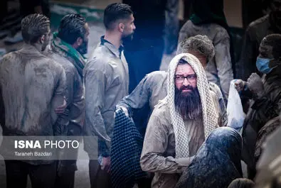آیین «گل مالی »در روز عاشورا